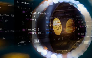 凤城 api php源码,下载的php源码怎么运行呢？